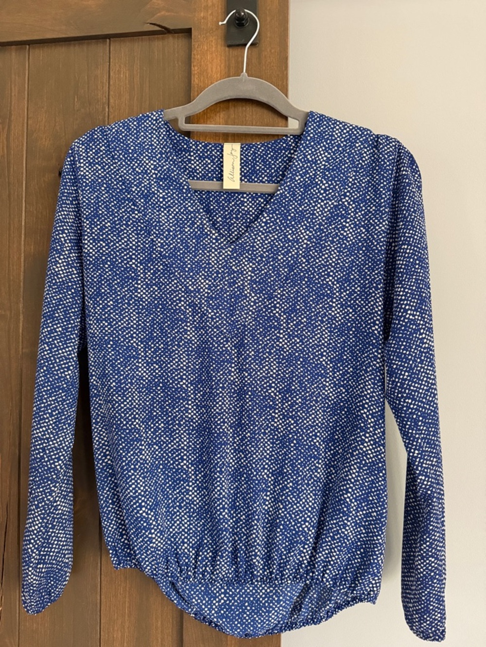 Allison Joy Royal Blue and White V-Neck Speckled Top | Size XS